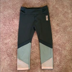 Gently worn Justice Active Crop Leggings
